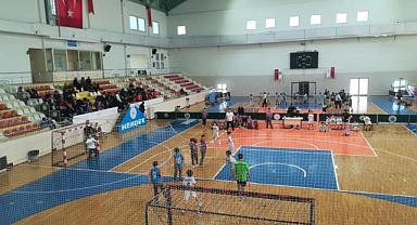 Okul Sporları Minik Erkekler Ve Minik Kızlar Hentbol Müsabakaları Sona Erdi