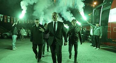 BABAOĞLU, SEÇİM İRTİBAT BÜROSU AÇILIŞINDA COŞKUYLA KARŞILANDI