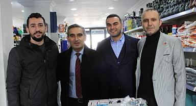 NİHAT BAYRAKTAR'DAN, YEŞİLYURT'TA ESNAF VE VATANDAŞ ZİYARETİ