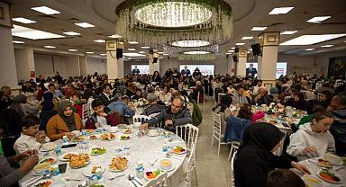 BAŞKAN BABAOĞLU BELEDİYE PERSONELİYLE İFTARDA BULUŞTU