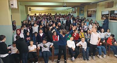 Karagöz Göklerde Sapanca’da Kahkahalarla Geçti