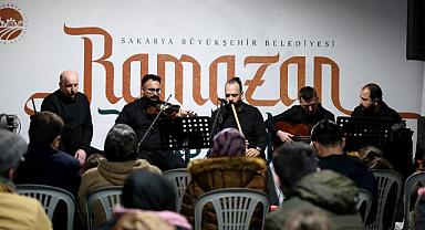 Ramazan Sokağı’nda kulakların pasını silen tasavvuf gecesi