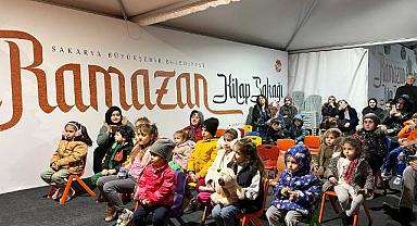 Ramazan Sokağı’nda minikleri kahkahaya boğan gösteri