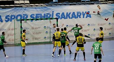 Büyükşehir Hentbol play-offlara galibiyetle başladı