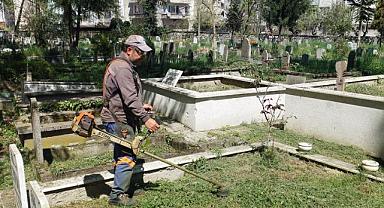 Büyükşehir Mezarlıkları Bayrama Hazırlıyor