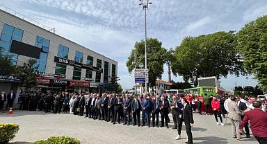 Başkan Bayraktar'dan Başkan Püsküllü'ye Türk Bayrağı Uyarısı!