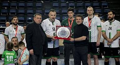 Büyükşehir Hentbol Takımı sezonu ikinci olarak bitirdi