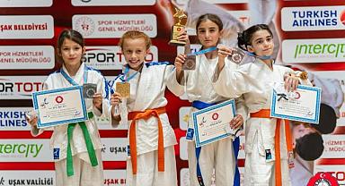 Büyükşehirli Minik Judocudan Çifte Başarı