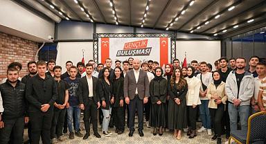 MHP ÜNİVERSİTELİ GENÇLERLE BULUŞTU