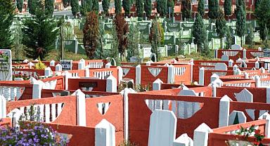 Büyükşehir’den bayram arifesinde mezarlıklara ücretsiz ulaşım