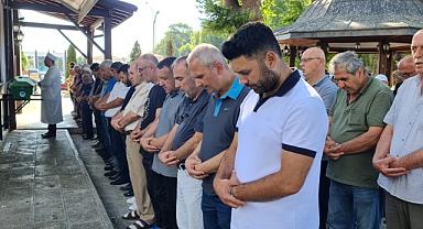 Evinde ölü bulunan Hüseyin Uçar toprağa verildi 