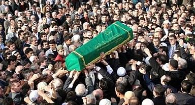 İş adamı Ahmet Yarıcı’nın anne acısı!