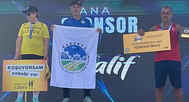 Ali Turan ve Necati Ateş atletizmde Sakarya’ya gururu yaşattı