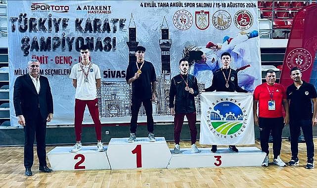 Büyükşehirli Karateciler Yine Podyumda