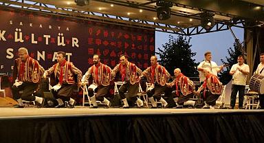 Millet Bahçesi kültür festivalinde on binleri ağırladı