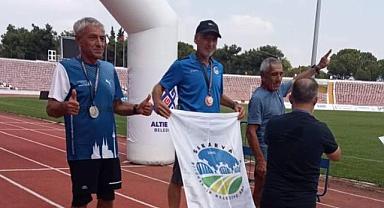 Büyükşehirli sporcu Sakarya’ya altın madalyayla döndü