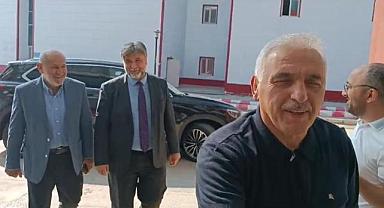İl Başkanı Yunus Tever, Ak Parti'yi değneksiz köye çevirdi!