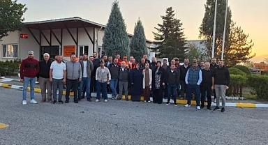 Karayolları personelinden oturma eylemi