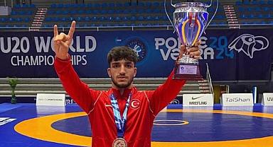 Sakaryalı Muhammet Ali, Dünya Sahnesinde!