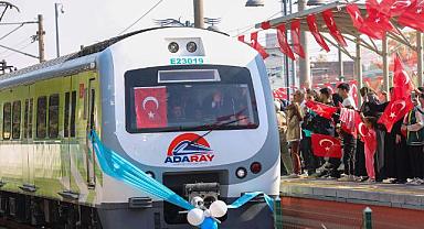 ADARAY Cumhuriyet Bayramı'nda bayraklarla karşılandı.