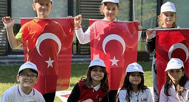 Büyükşehir SGM’de Cumhuriyet coşkusu: Dev Cumhuriyet yapbozu, Türk Bayrakları ve heyecan dolu gözler