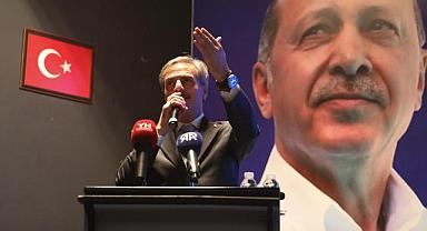 Başkan Alemdar, AK Parti Adapazarı kongresinde ulaşıma dikkat çekti