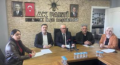 Belediye Başkan Vekili Sofu, Hatasız Kul Olmaz Şarkısını Söyledi.