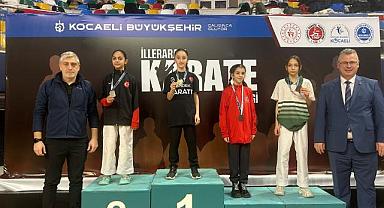 HENDEKLİ KARATECİLER, KOCAELİ'DEN MADALYALARLA DÖNDÜ