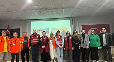 KIZILAYDAN AFET YÖNETİMİYLE İLGİLİ KONFERANS