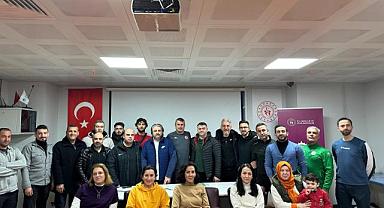 NURKAN KAYACIK, ANTRENÖR VE HAKEMLERLE BİR ARAYA GELDİ