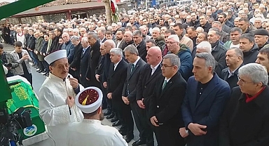 Şinasi Bayraktar Dualarla son yolculuğuna uğurlandı