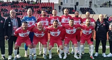 Veteran Milli Takımımız, Moldova'da dostluk kupasını kazandı.