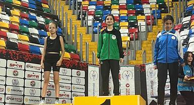 Zeynep İstanbul’dan şampiyon döndü