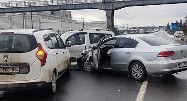 Köpeğe çarpmamak için manevra yapınca zincirleme kaza oldu
