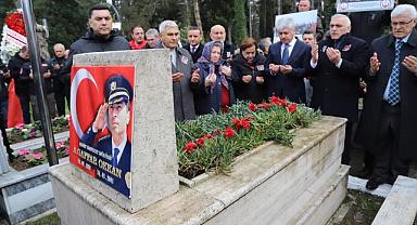 Şehit Emniyet Müdürü Ali Gaffar Okkan, mezarı başında anıldı!