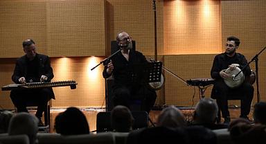 Ziya Taşkent’te ‘Yaylı Tanbur’ esintisi