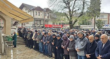 Ayşe Şişman dualarla son yolculuğuna uğurlandı 