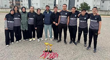 Devlet Bahçeli Fen Lisesi Spor Takımları Başarıya Doymuyor!