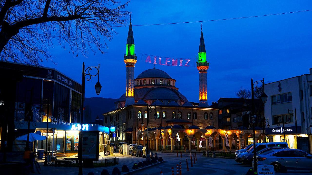 Erenler ve Geyve’de Çocuklarla Ramazan Neşesi yaşandı