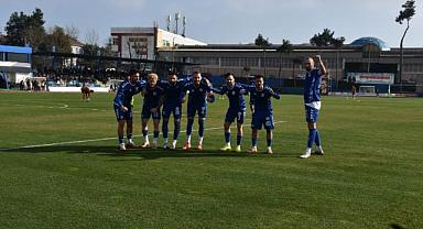 HENDEKSPOR ADIM ADIM ŞAMPİYONLUĞA YÜRÜYOR