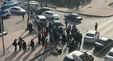 MOTOSİKLET SÜRÜCÜSÜ KADIN HASTANEYE KALDIRILDI.