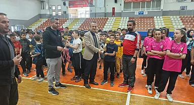 23 Nisan geleneksel çocuk oyunlarında dereceye giren okullar