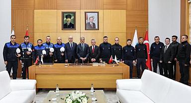 Büyükşehir ailesi bayramlaştı. Başkan Alemdar: “Hep birlikte nice bayramlara”