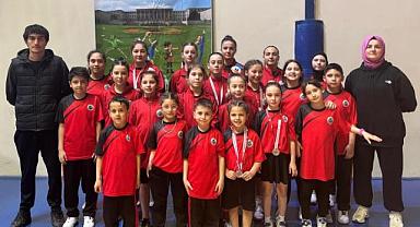 Masa Tenisinde Hendek Damgası!