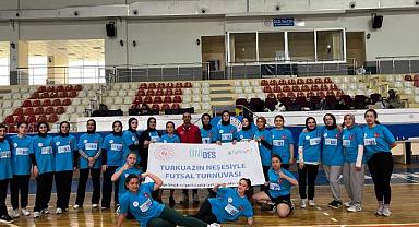 KADINLAR FUTSAL TURNUVASI SONA ERDİ