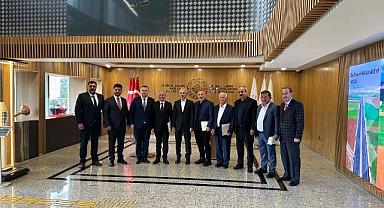 KOOPERATİF BAŞKANLARI BAKAN URALOĞLU'NU ZİYARET ETTİ