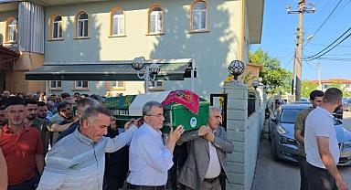 VİLDAN SUNMAN DUALARLA SON YOLCULUĞUNA UĞURLANDI