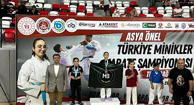 Minik Karateciler 2 madalya ile döndü