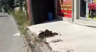 BELEDİYEDEN, KALDIRIMI OLMAYAN CADDEDE, KALDIRIM İŞGALİ UYGULAMASI