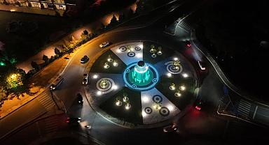 Büyükşehir Sapanca’nın zarafetini misafirlerin giriş kapısına işledi